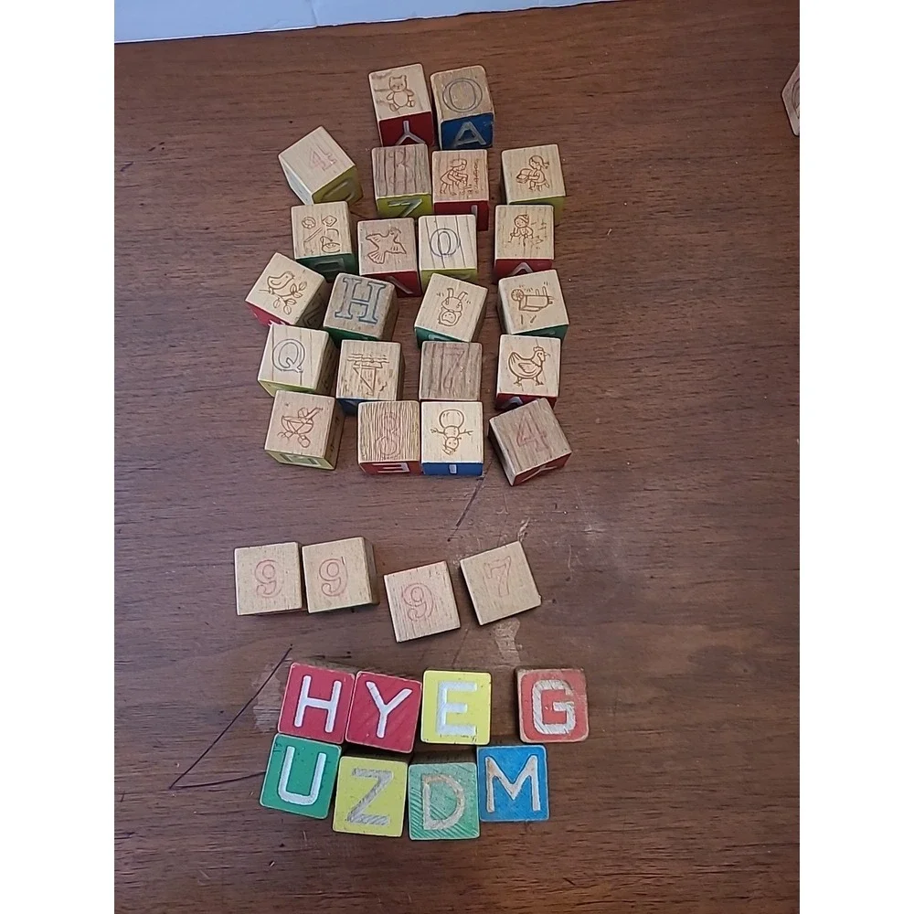 Vintage Walt Disney 34 Wooden Blocks Set Letters‎ Numbers Characters